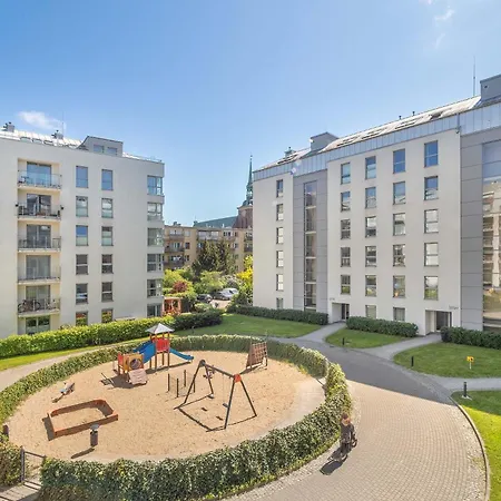 Апартаменты Stylish With Balcony & Parking Old Town By Renters Гданьск