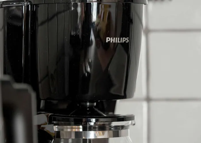 Stylish With Balcony & Parking Old Town By Renters Апартаменты