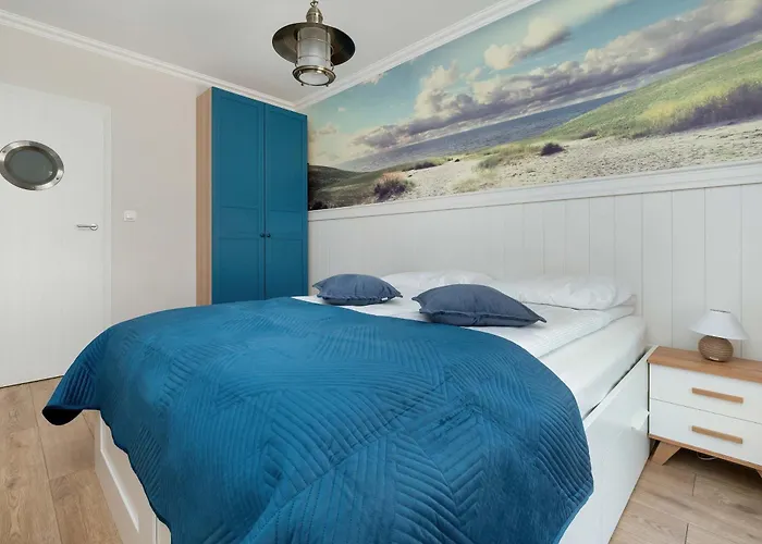 Stylish With Balcony & Parking Old Town By Renters Апартаменты