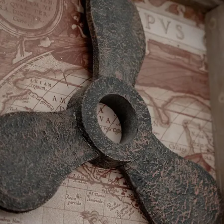 Stylish With Balcony & Parking Old Town By Renters Lägenhet *