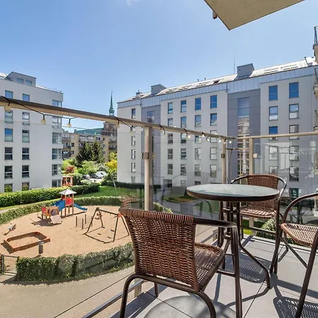 Stylish With Balcony & Parking Old Town By Renters * Gdańsk