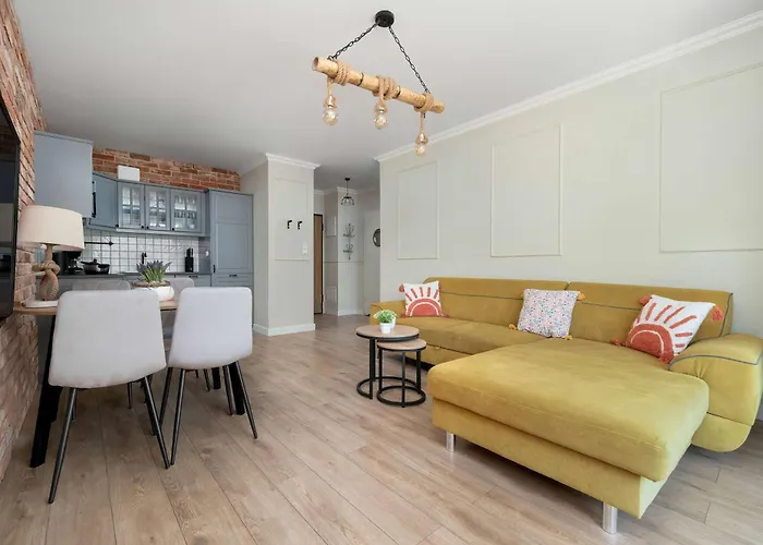 Stylish With Balcony & Parking Old Town By Renters *