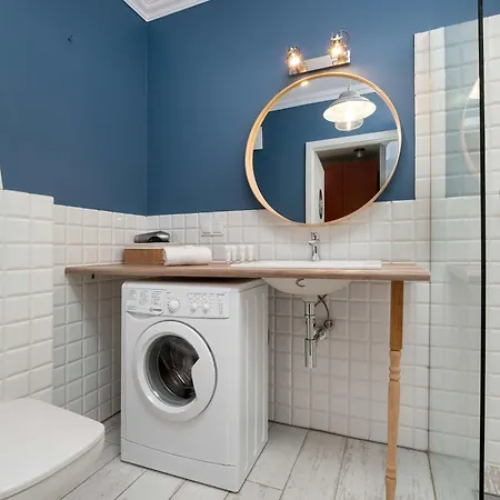 Daire Stylish With Balcony & Parking Old Town By Renters Gdansk